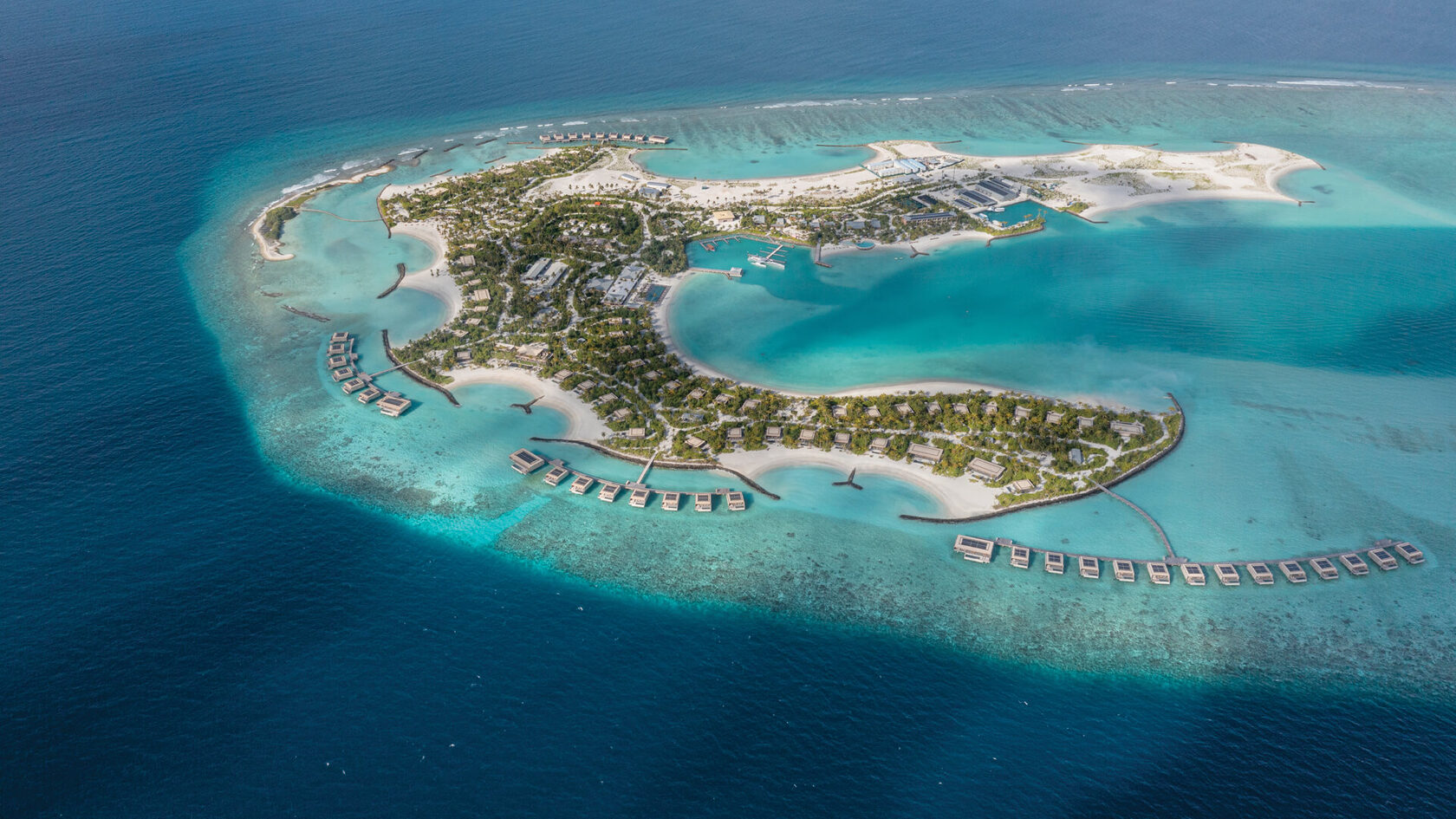Patina Maldives, Fari Islands