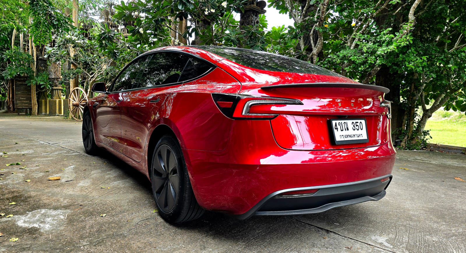 Red Tesla Model 3 2024 – innovative and comfortable car for rent in Pattaya