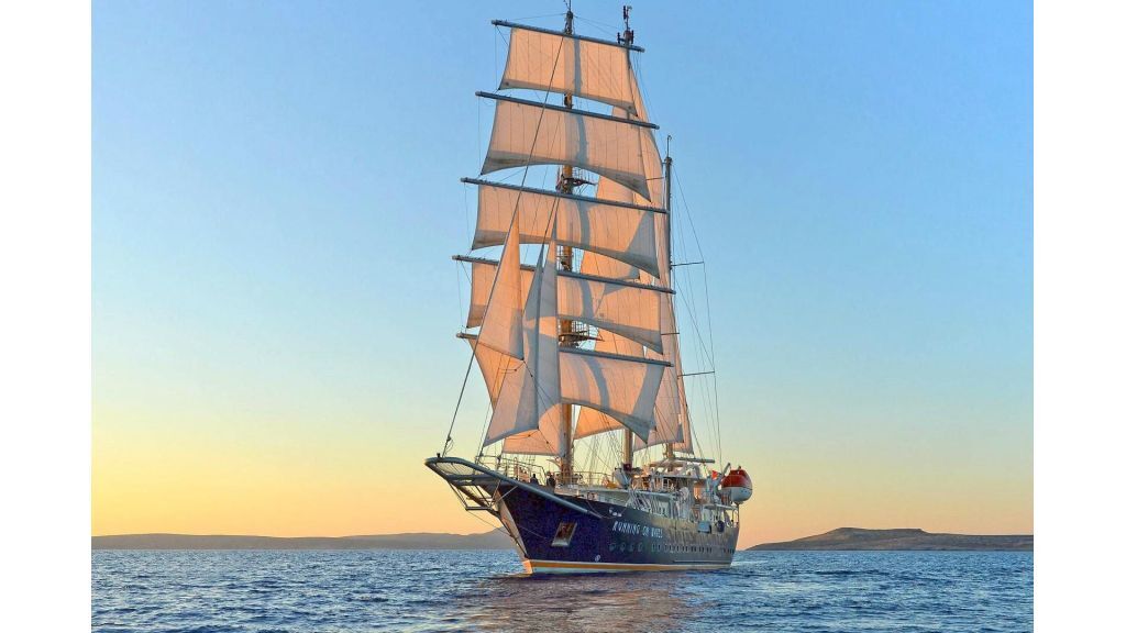 Running On Waves — photo 1