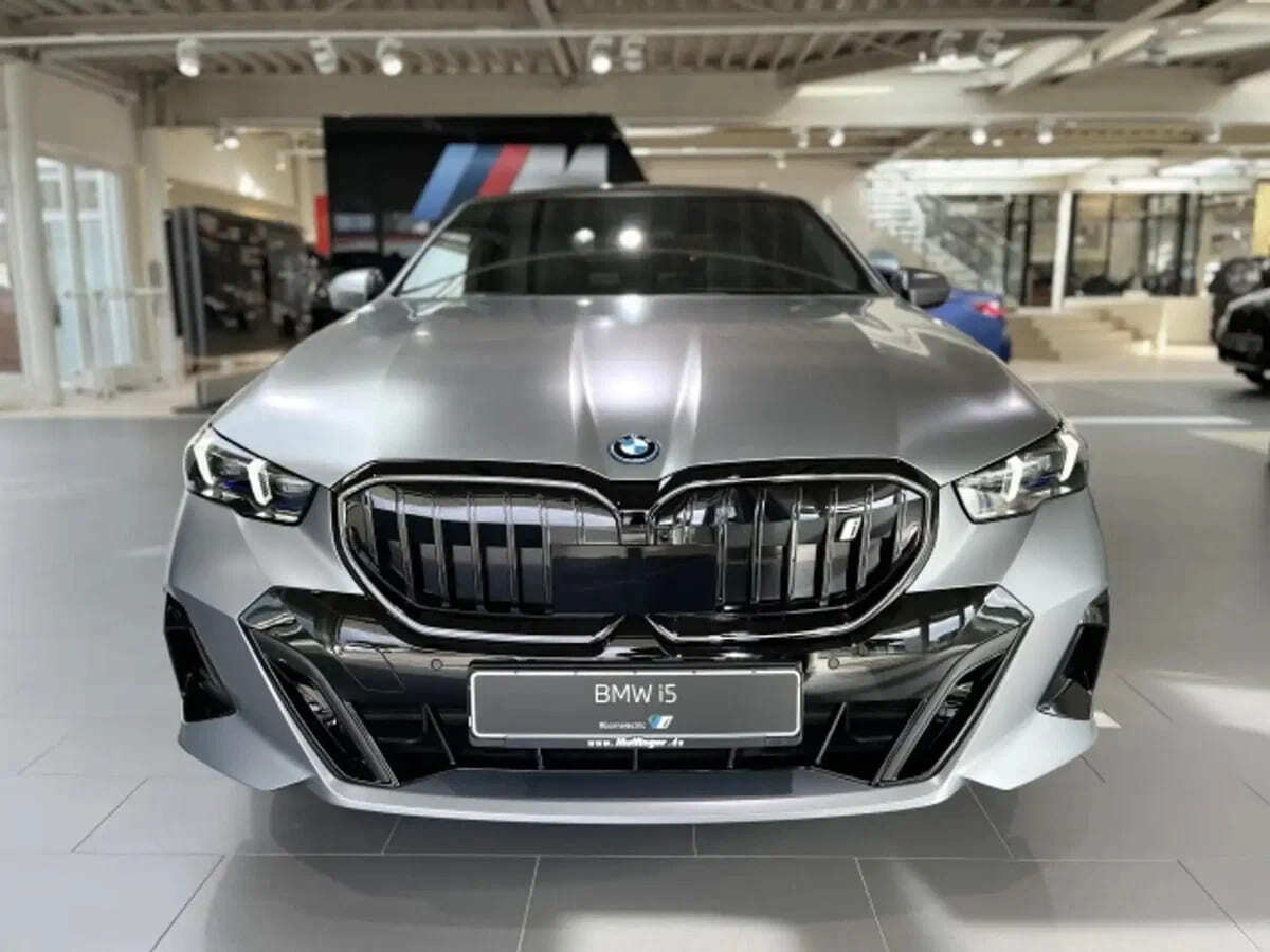 Купить BMW i5 в Ташкенте