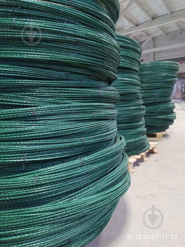 Зелена композитна арматура в бухті