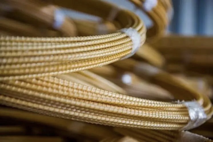 Жовта композитна арматура в бухті