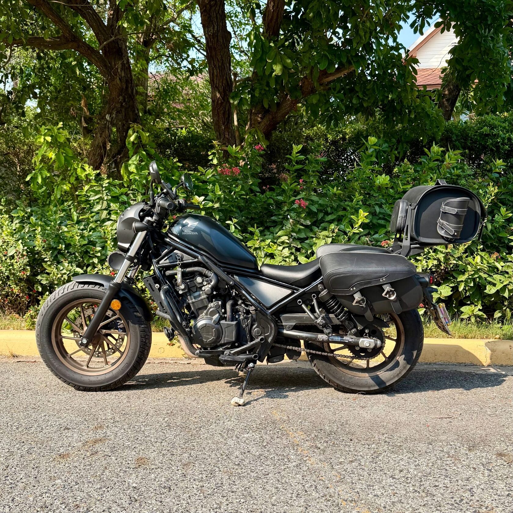 Honda Rebel 500 close-up at Best Motors Pattaya, low-seat cruiser for daily and weekly rental