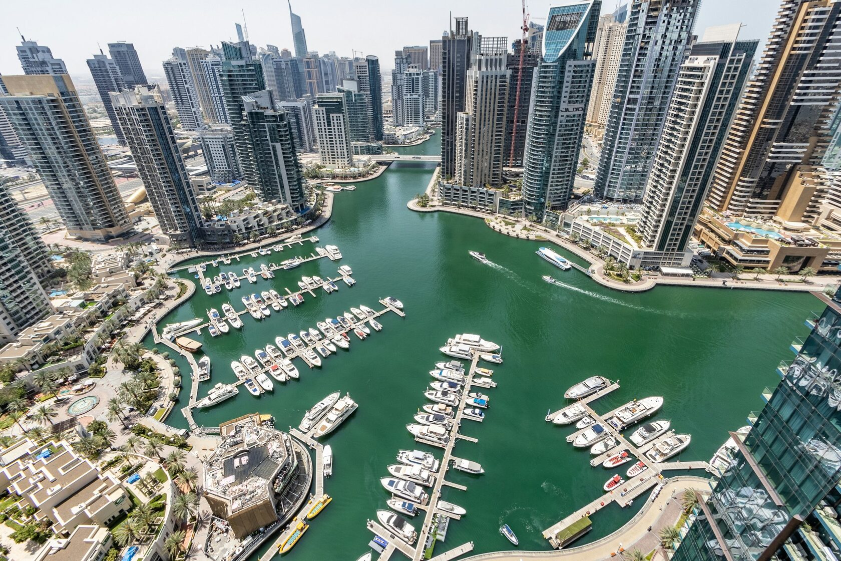 Dubai Marina — яхтенная пристань с высоты