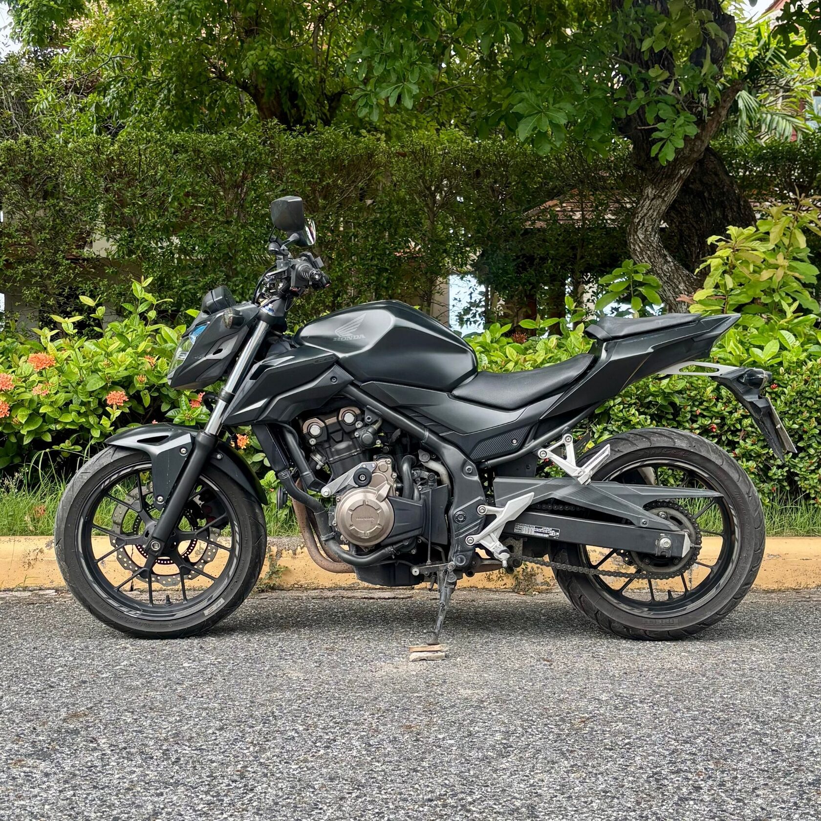 Honda CB500F naked parallel-twin motorcycle rental Pattaya