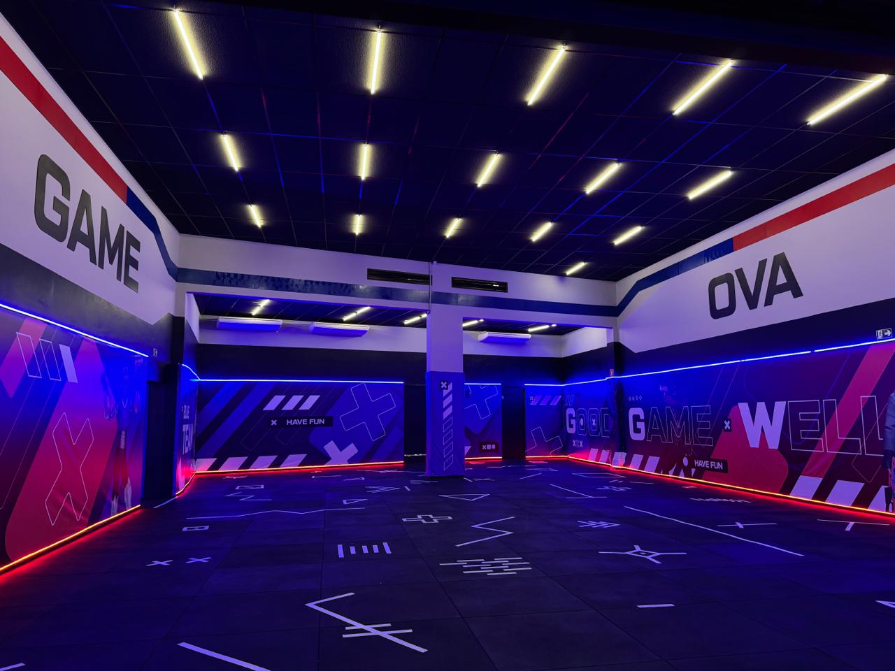 Arena VR free-roam da OVA