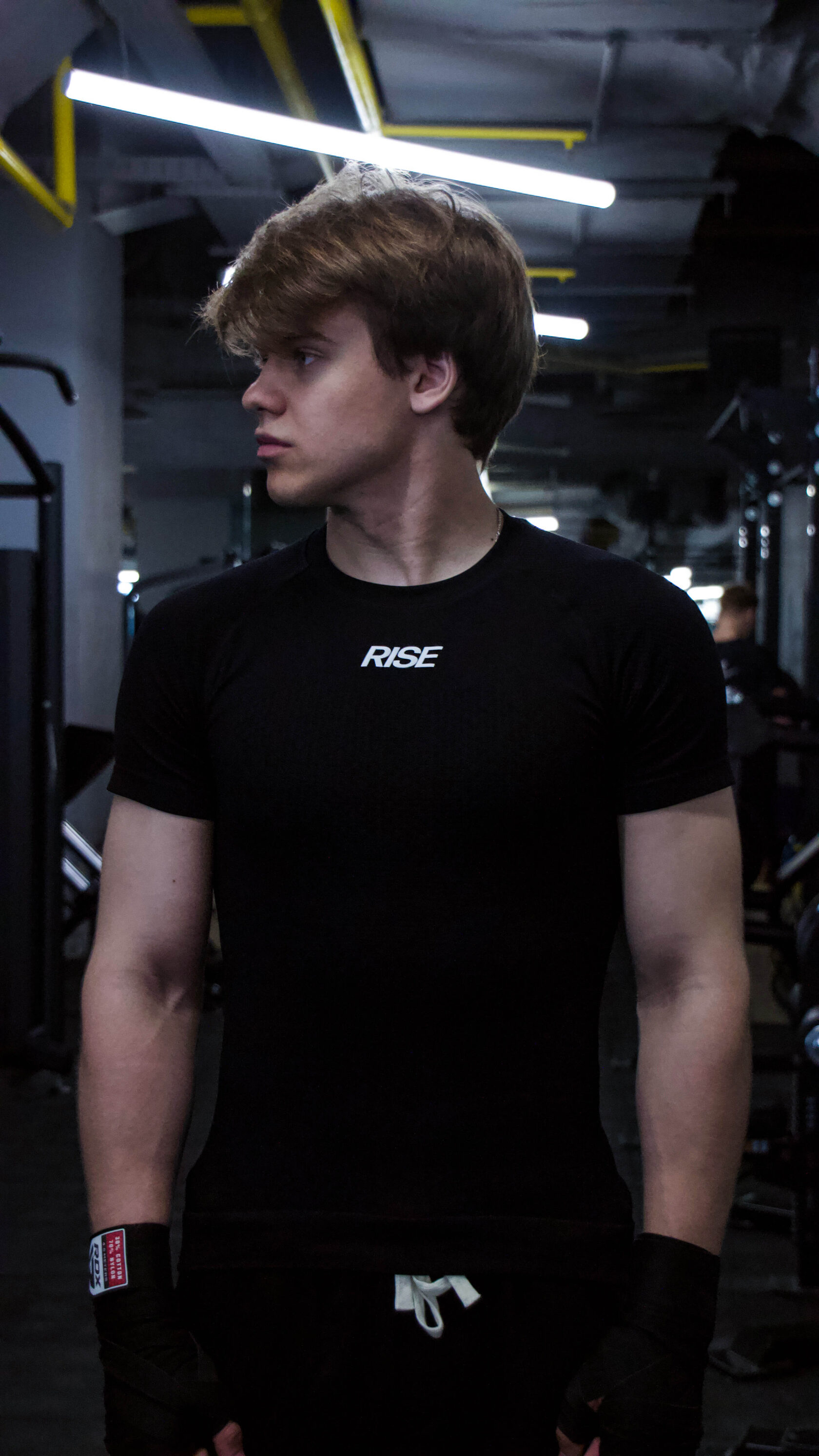 Мужская футболка-рашгард Rise черная для тренировок