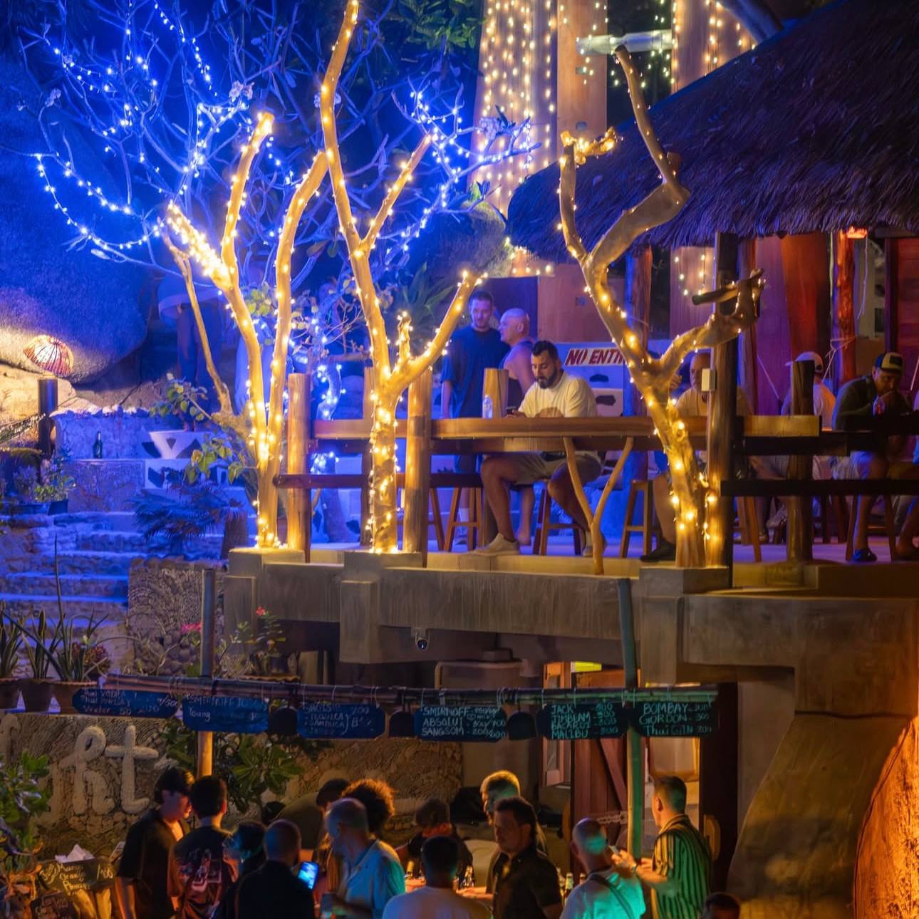 Картинка Lighthouse beach bar на Пхангане