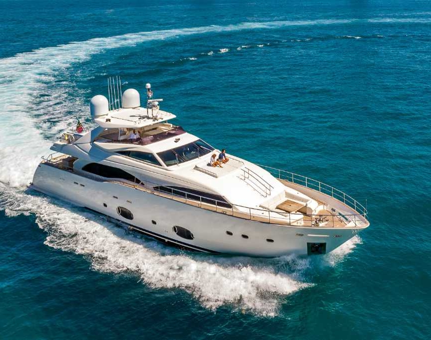 97’ FERRETTI — фото из каталога MHP Miami