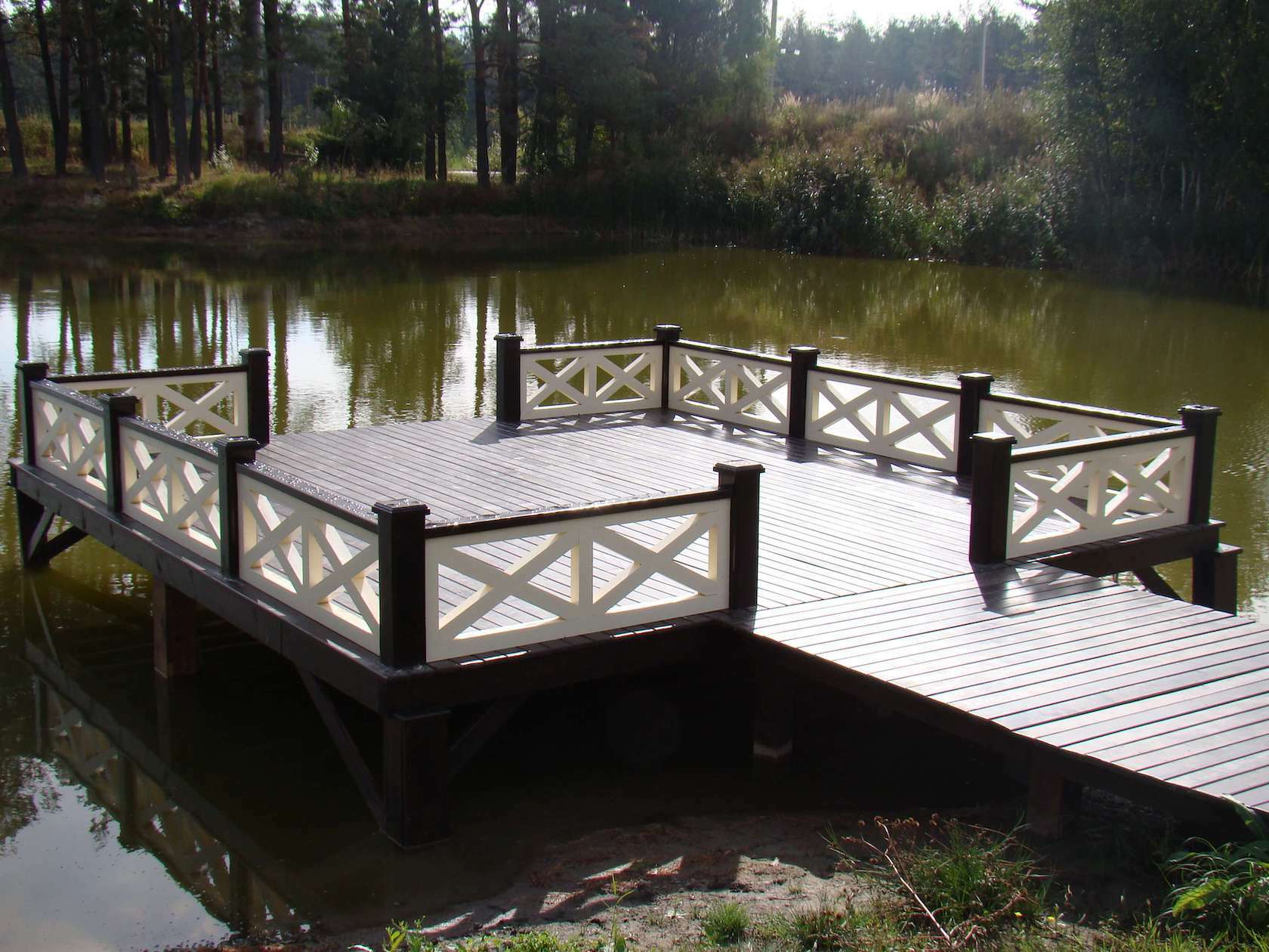 Пірс з дерева