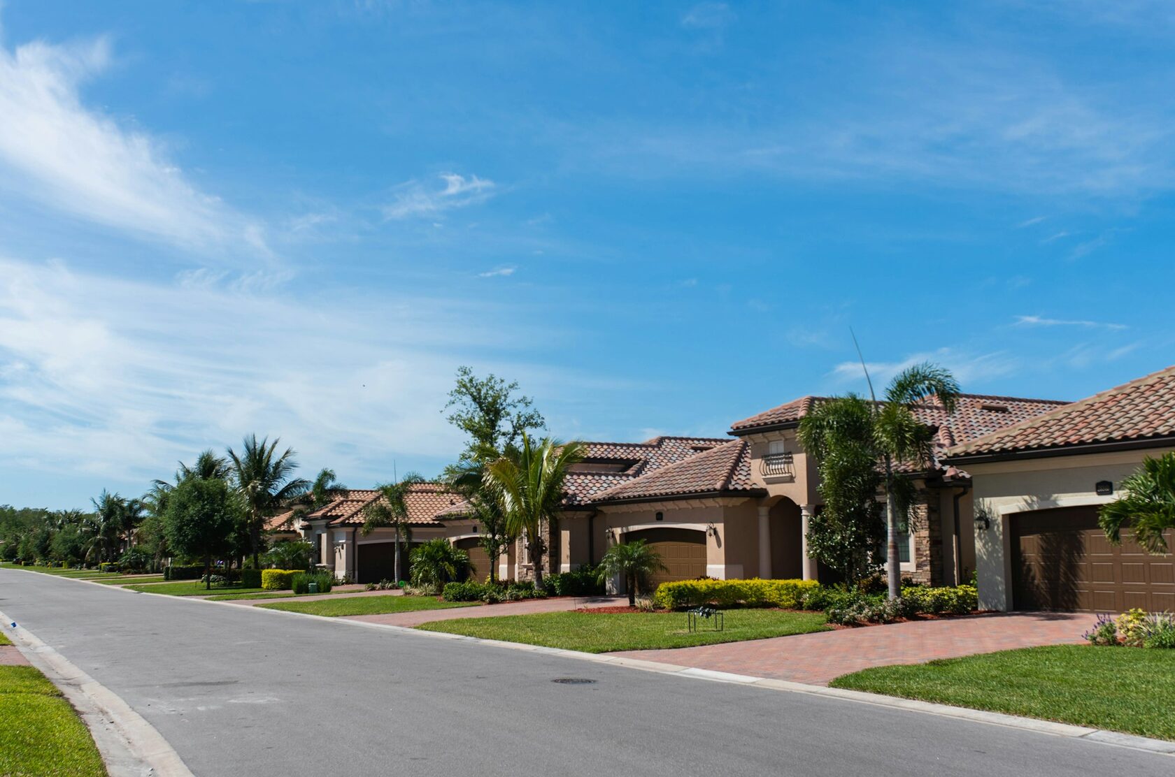 Prestige and High Appreciation Value - Modern luxury real estate