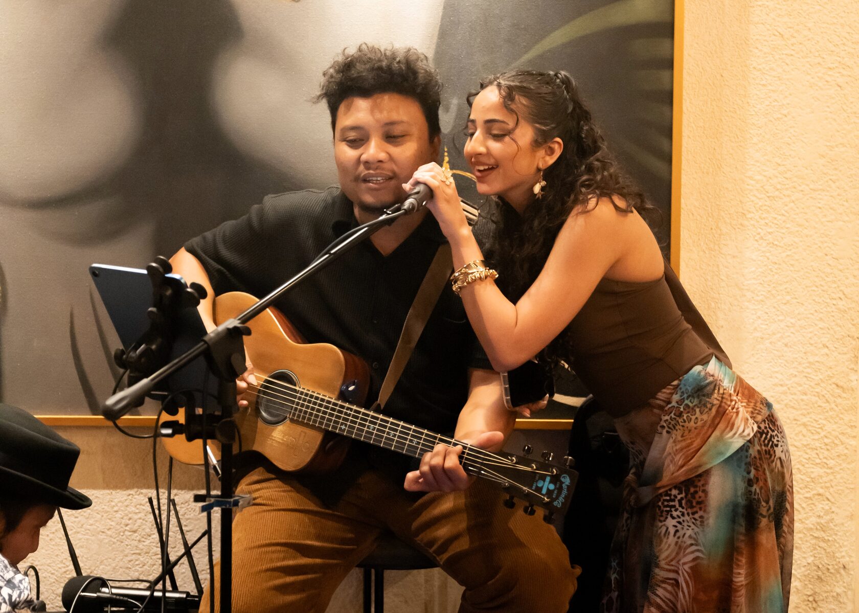 Live music entertainment
