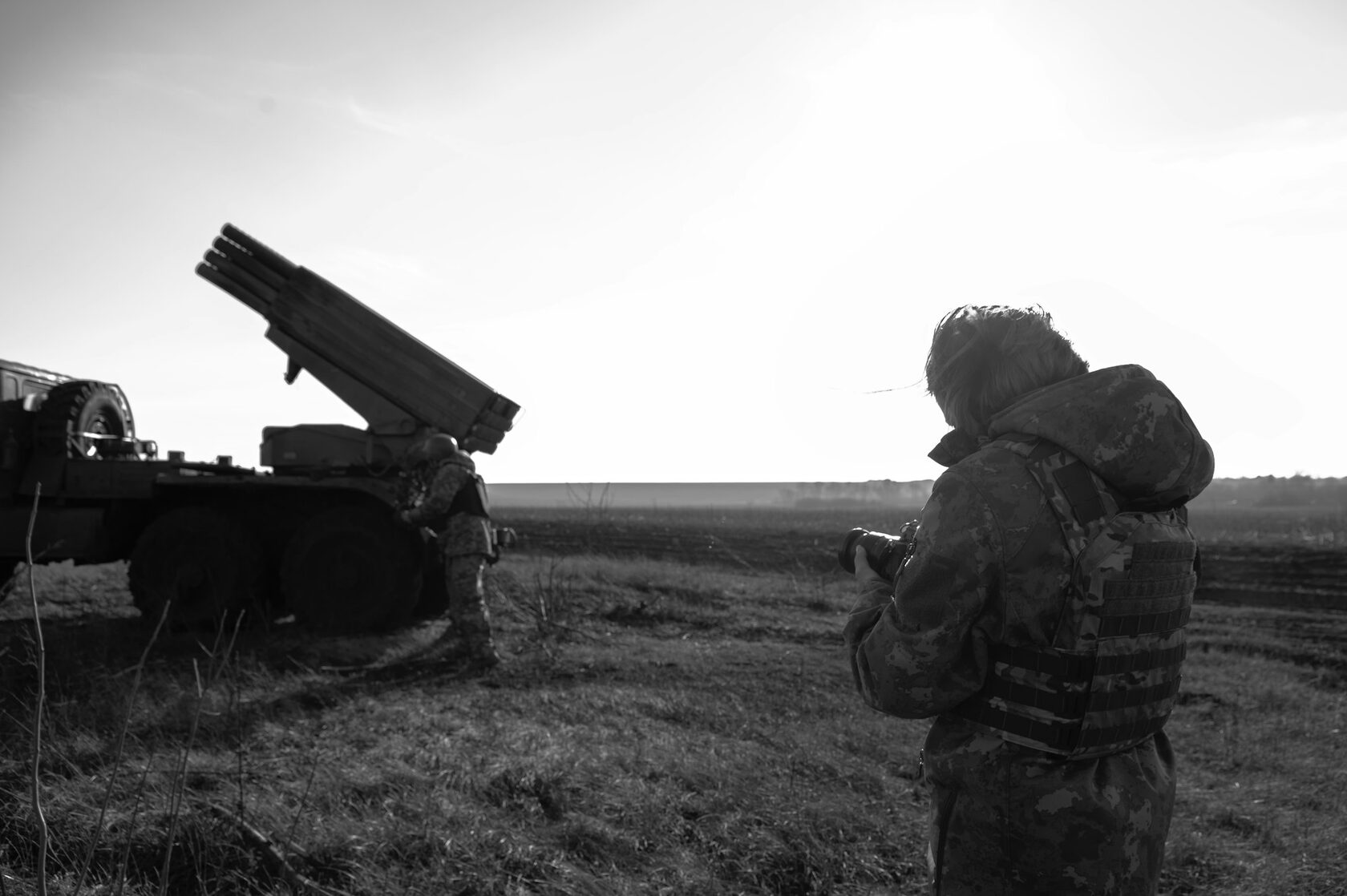 Ukrainian armed forces using night vision devices in combat operations