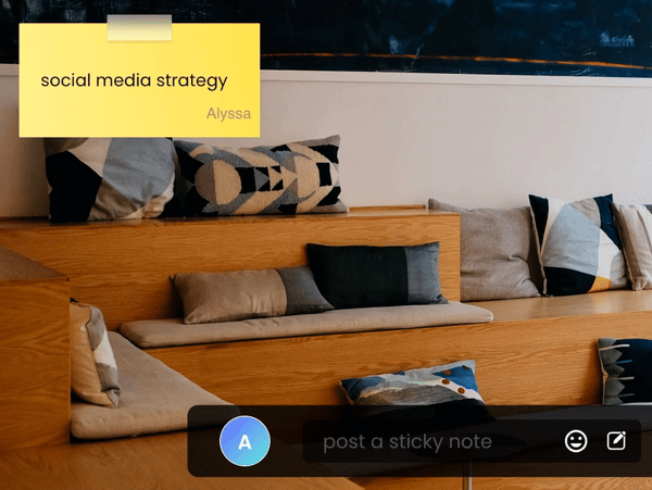 using the sticky note feature in ruume to create talking points for a social media discussion