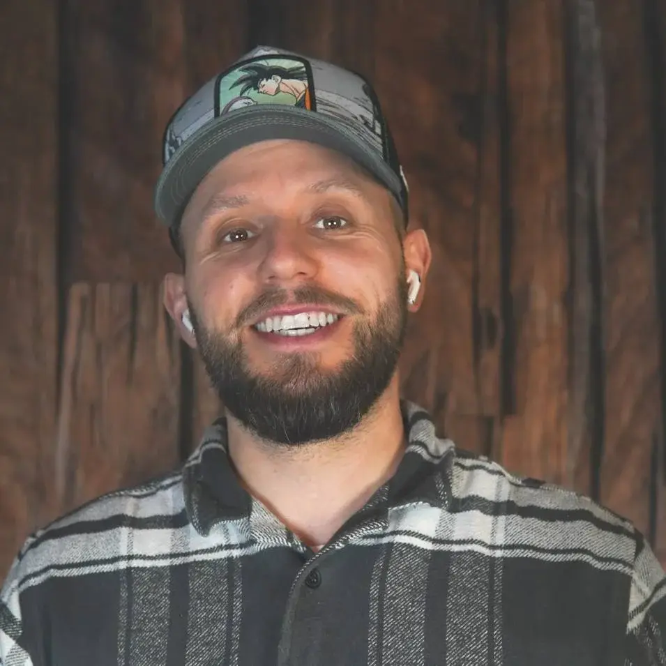 LyuboGR jobber med realistisk tatovering i Ålesund