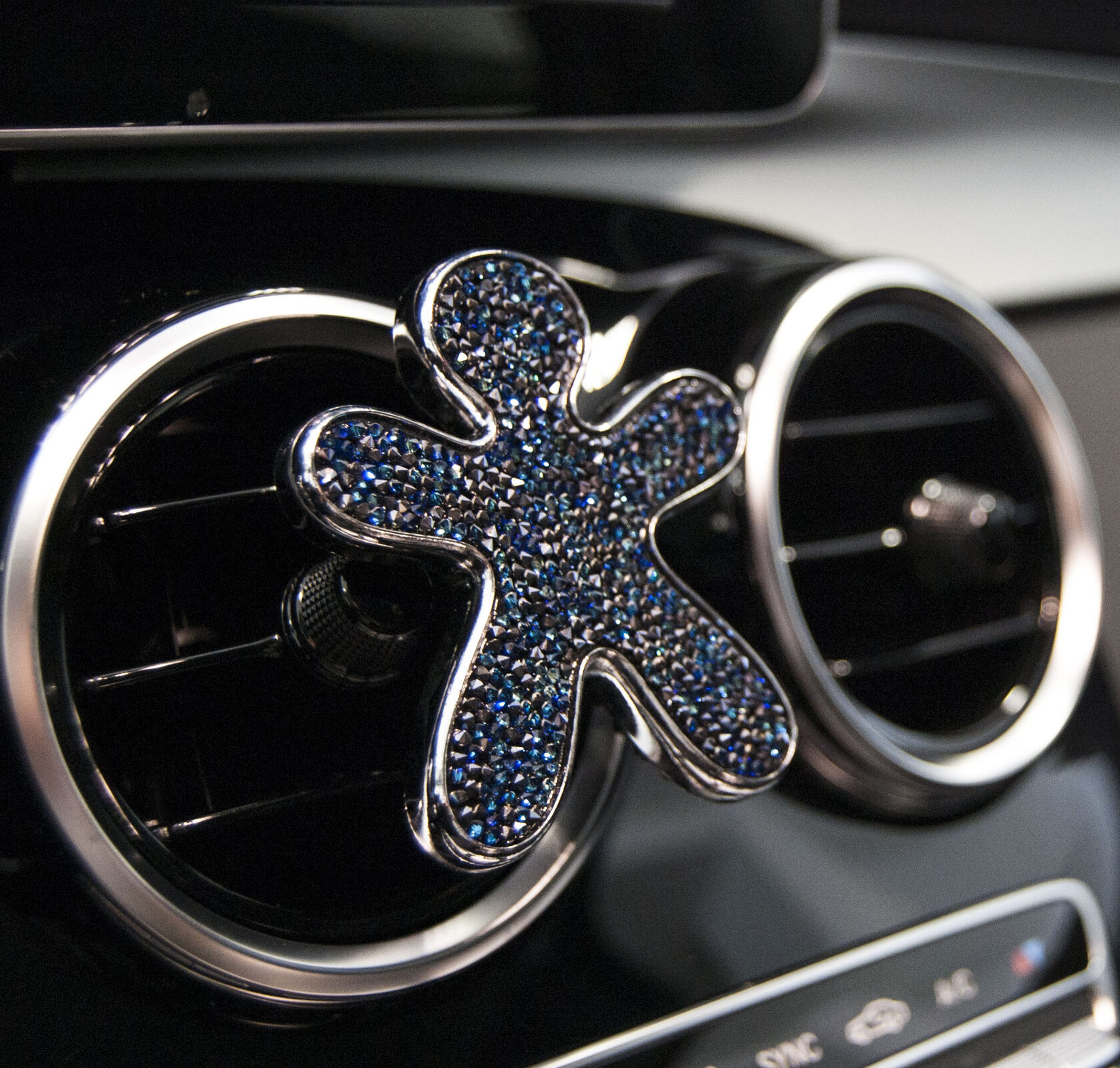 Ароматизатор в машину