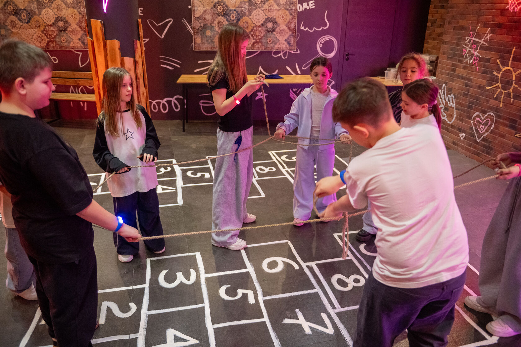 Нога в ногу