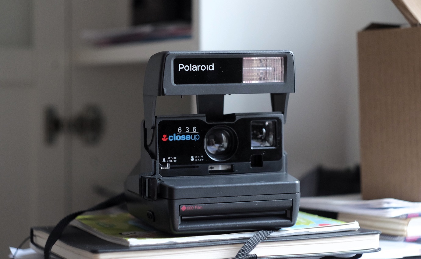 Polaroid 636 CloseUp: camera, tips for better pictures and