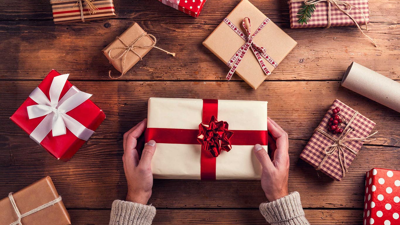 Топ 20 идей подарков другу на День рождения - Оригинальные подарки лучшему другу.