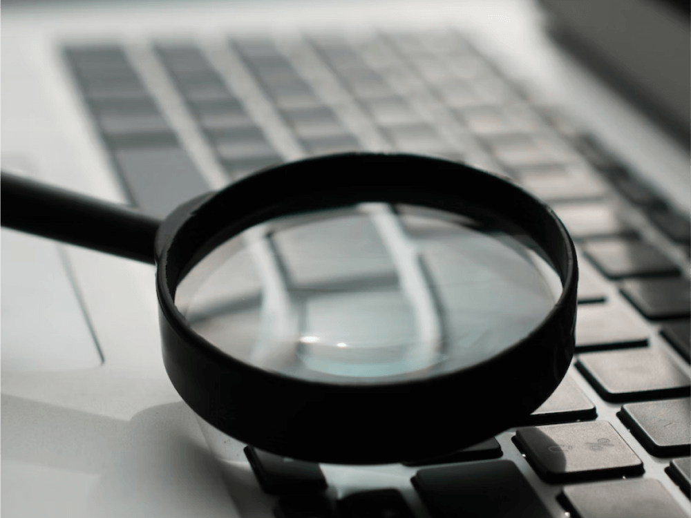 Magnifier - genealogy website