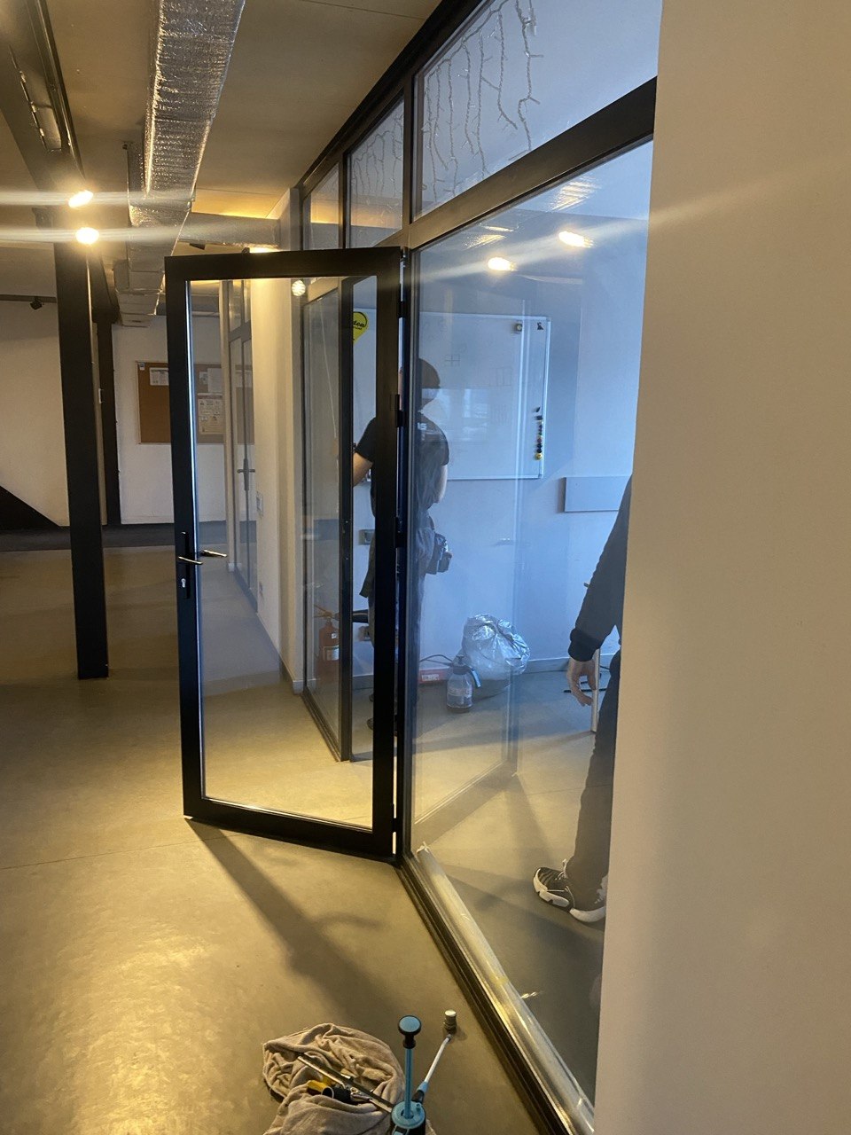 Скло до монтажу матової плівки