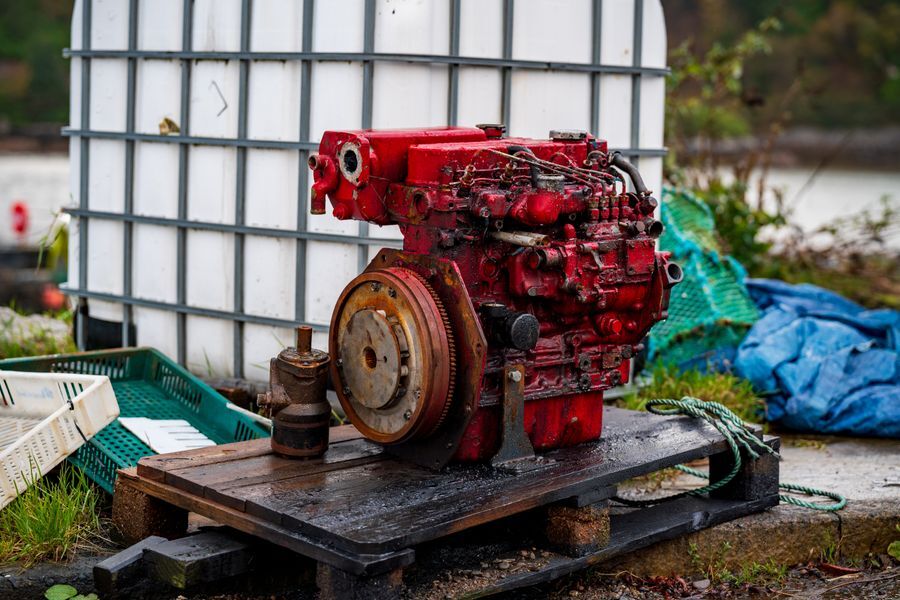 Marine diesel engine prepared for overhaul — Cummins marine spare parts sourced by IWH from Turkey