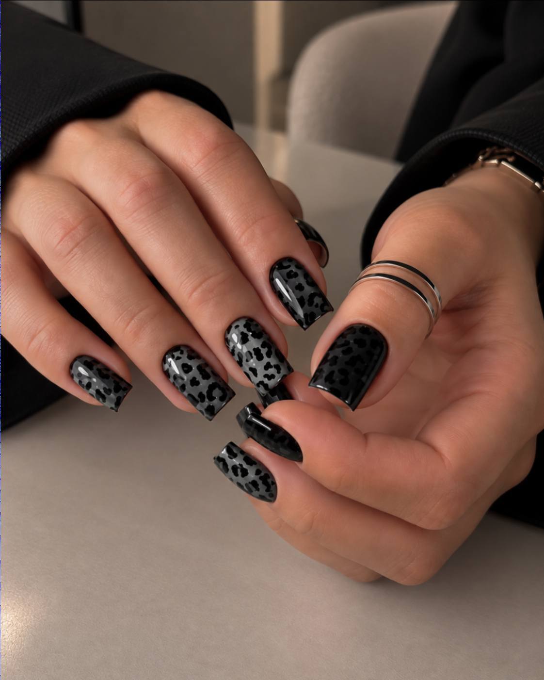 Leopardí nail art