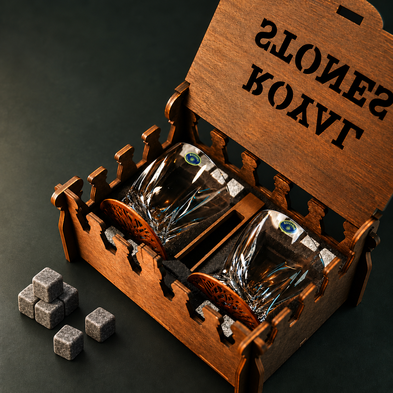 Подарунковий набір Royal Stones: дерев’яна коробка Фортеця, два келихи Bohemia Quadro та натуральні камені