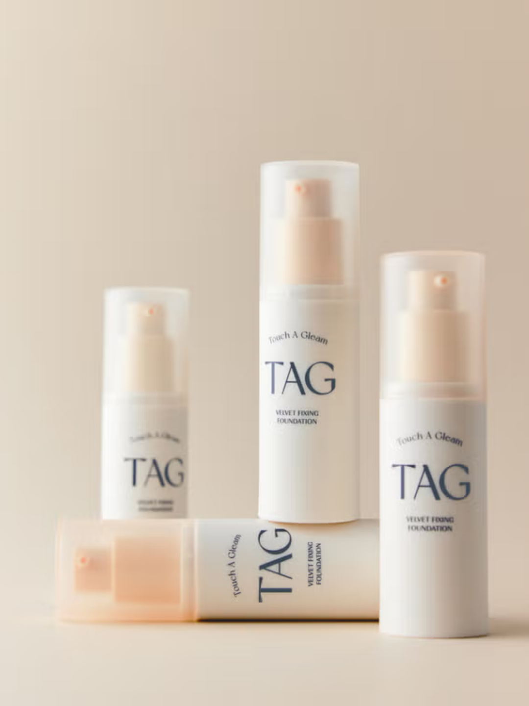 Стойкая тональная основа TAG Velvet Fixing Foundation: безупречное матовое покрытие и бархатистый финиш — корейское качество.