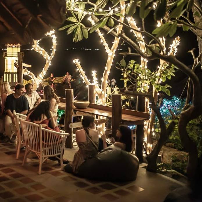 Картинка Lighthouse beach bar на Пхангане