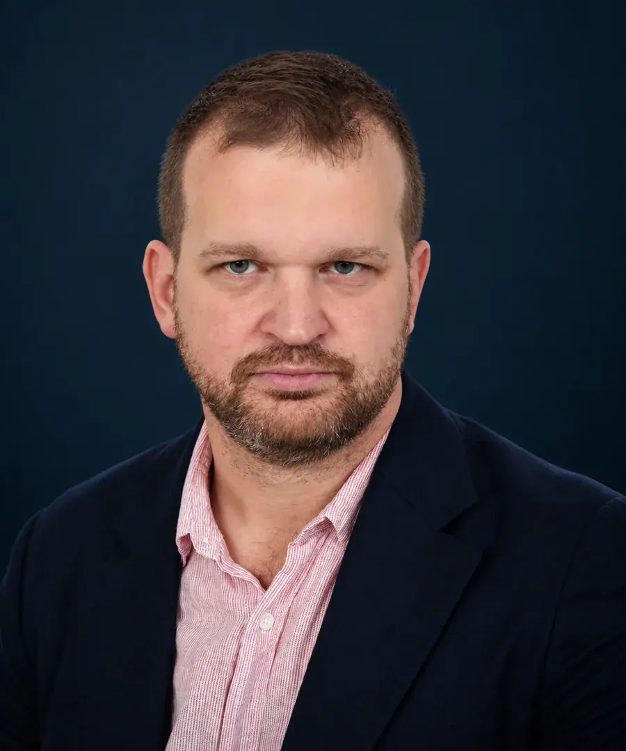 Portrait of Dr Sergey Chudinov, Founder of CGL