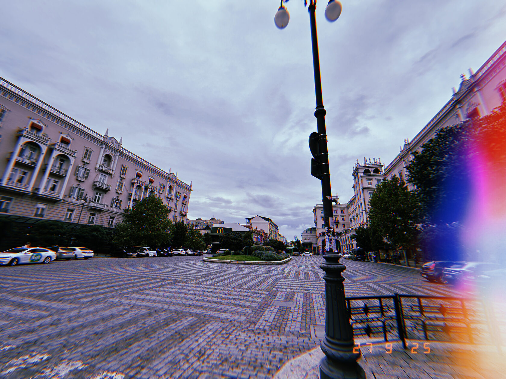 Площадь и монументальная архитектура центра Тбилиси