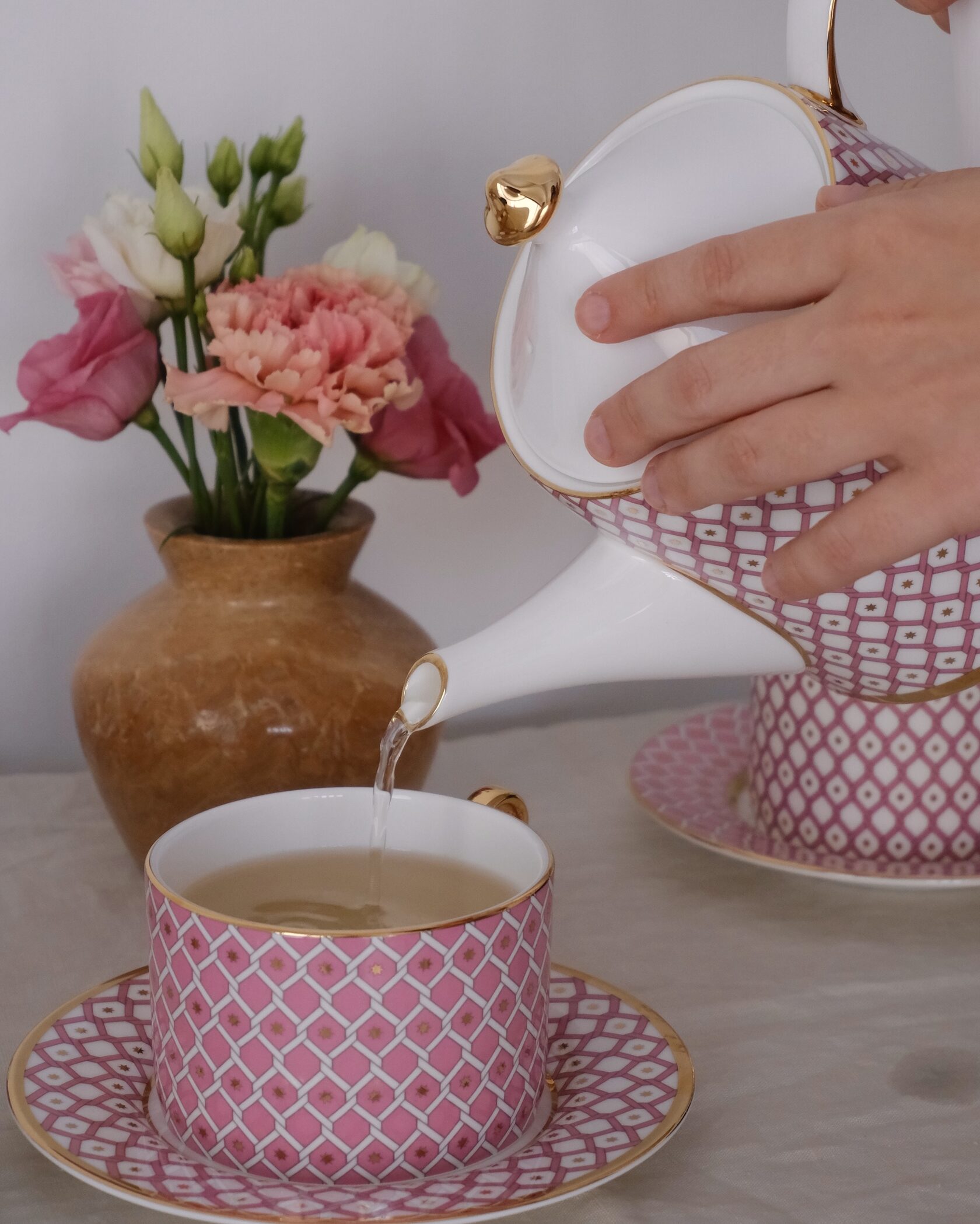 Pottery Gathering moment 3