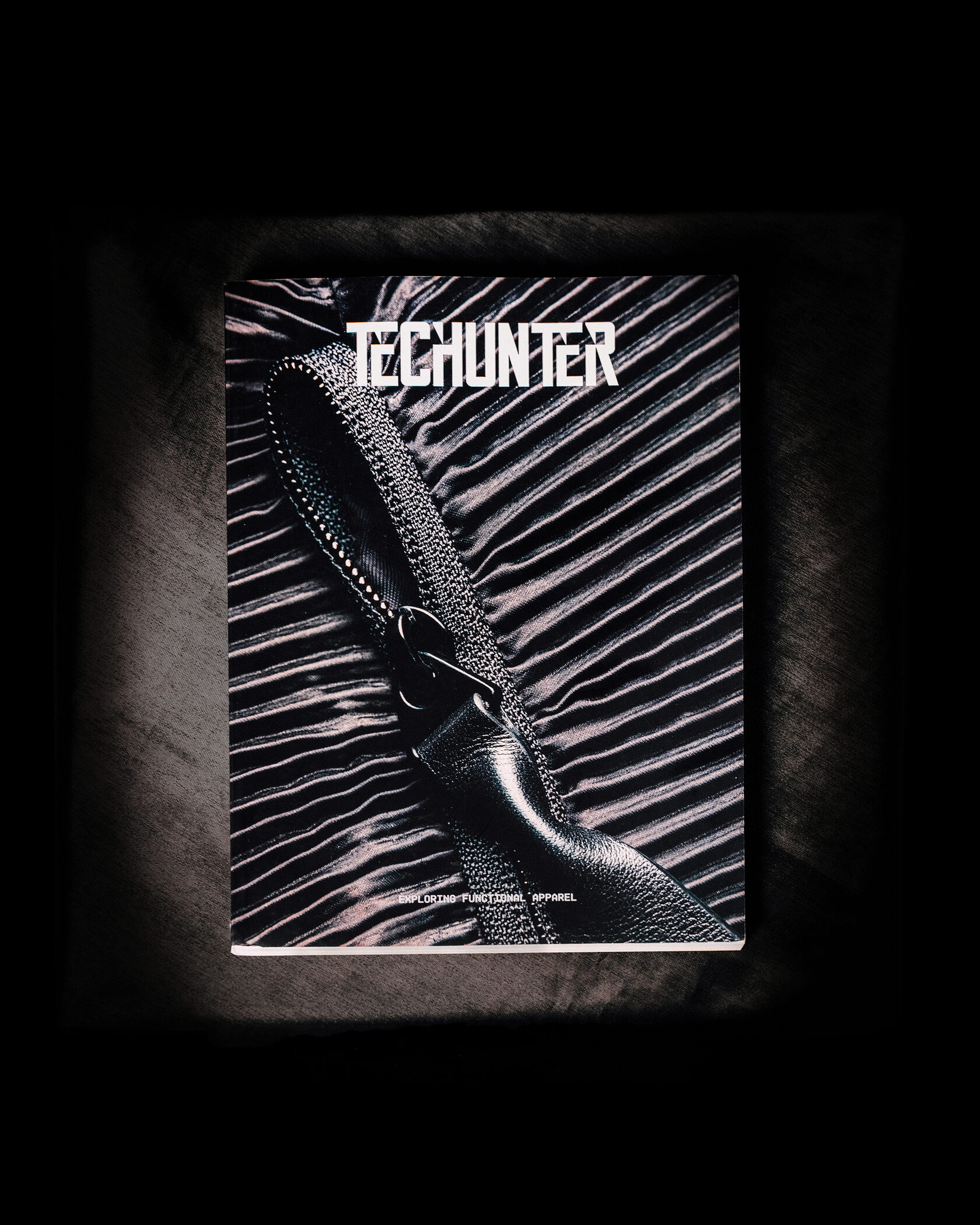 TECHUNTER 09 [Official Magazine Release]