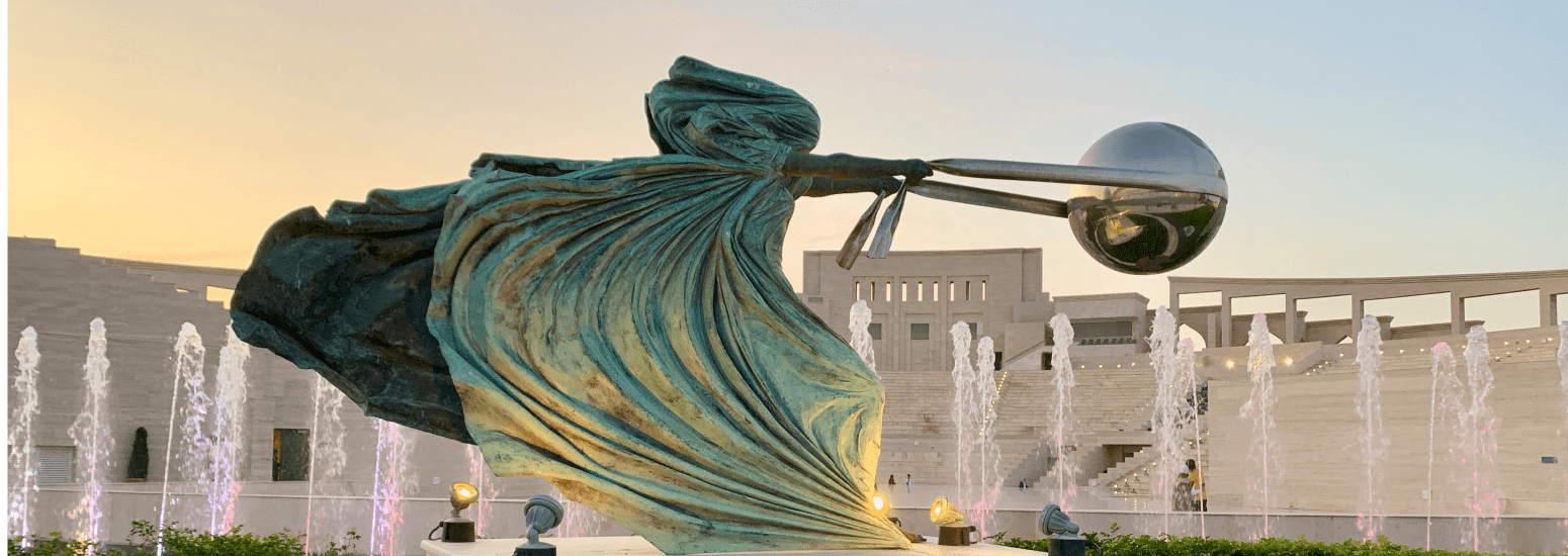 Сила природы скульптура Лоренцо Куинна