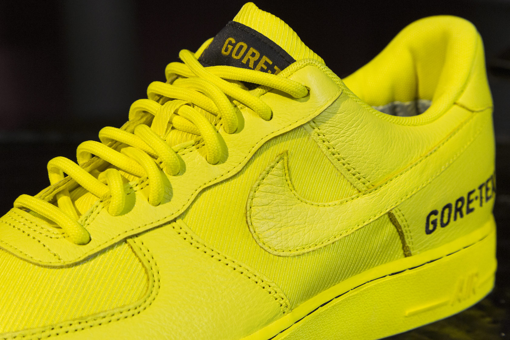 Air force one 2024 gore tex jaune