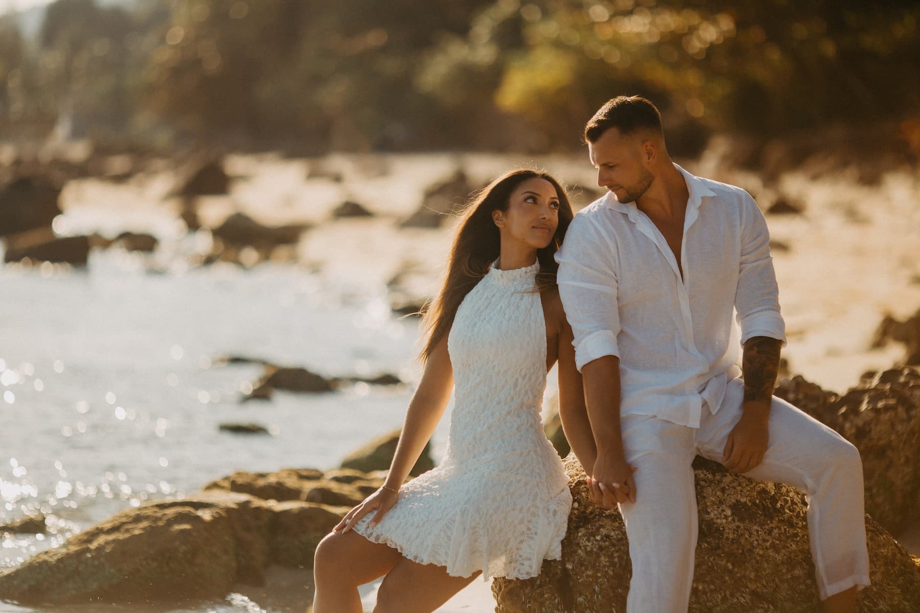 couple photoshoot Koh Samui beach sunset