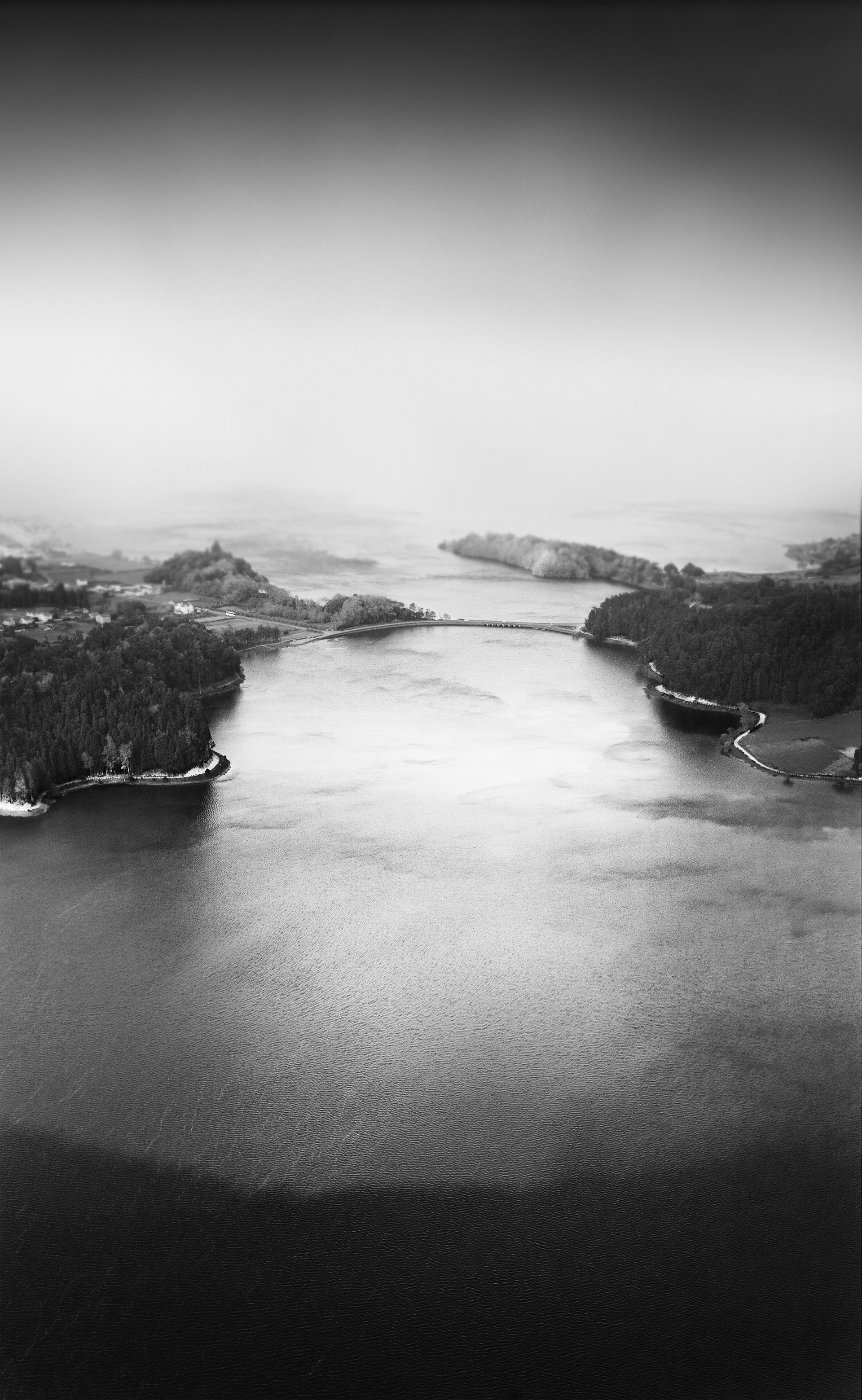 A double lake in the very centre of the volcano. Lagoa das Sete Cidades: Lagoa Verde e Lagoa Azul