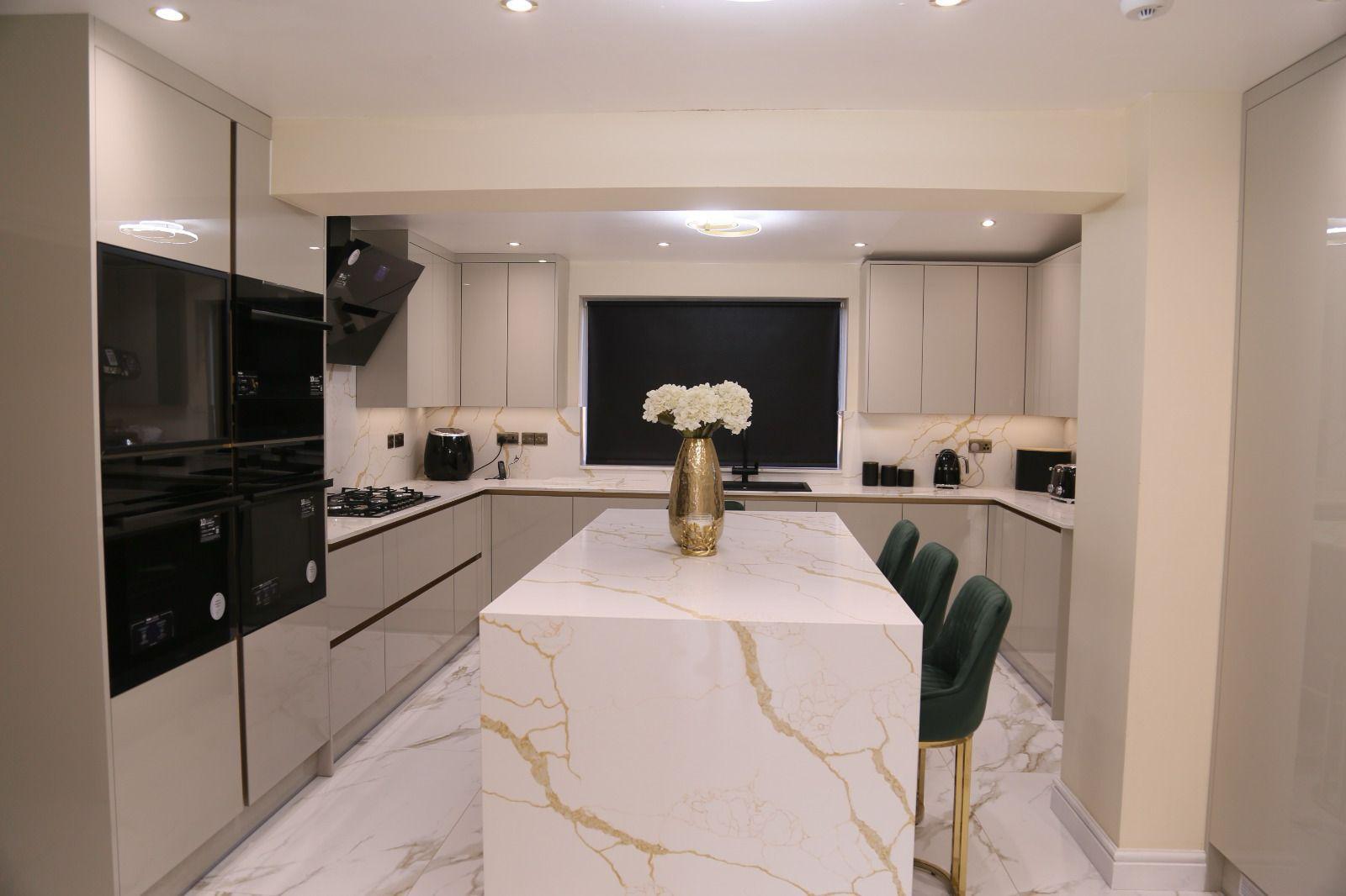 White Gloss Kitchen Design