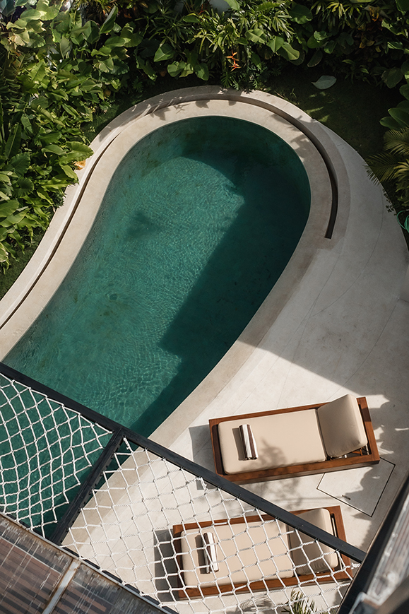 Rent a villa in Bali with a pool and rooftop. Turnkey solutions for comfortable and profitable investments.