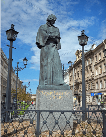 Памятник Гоголю в Санкт-Петербурге