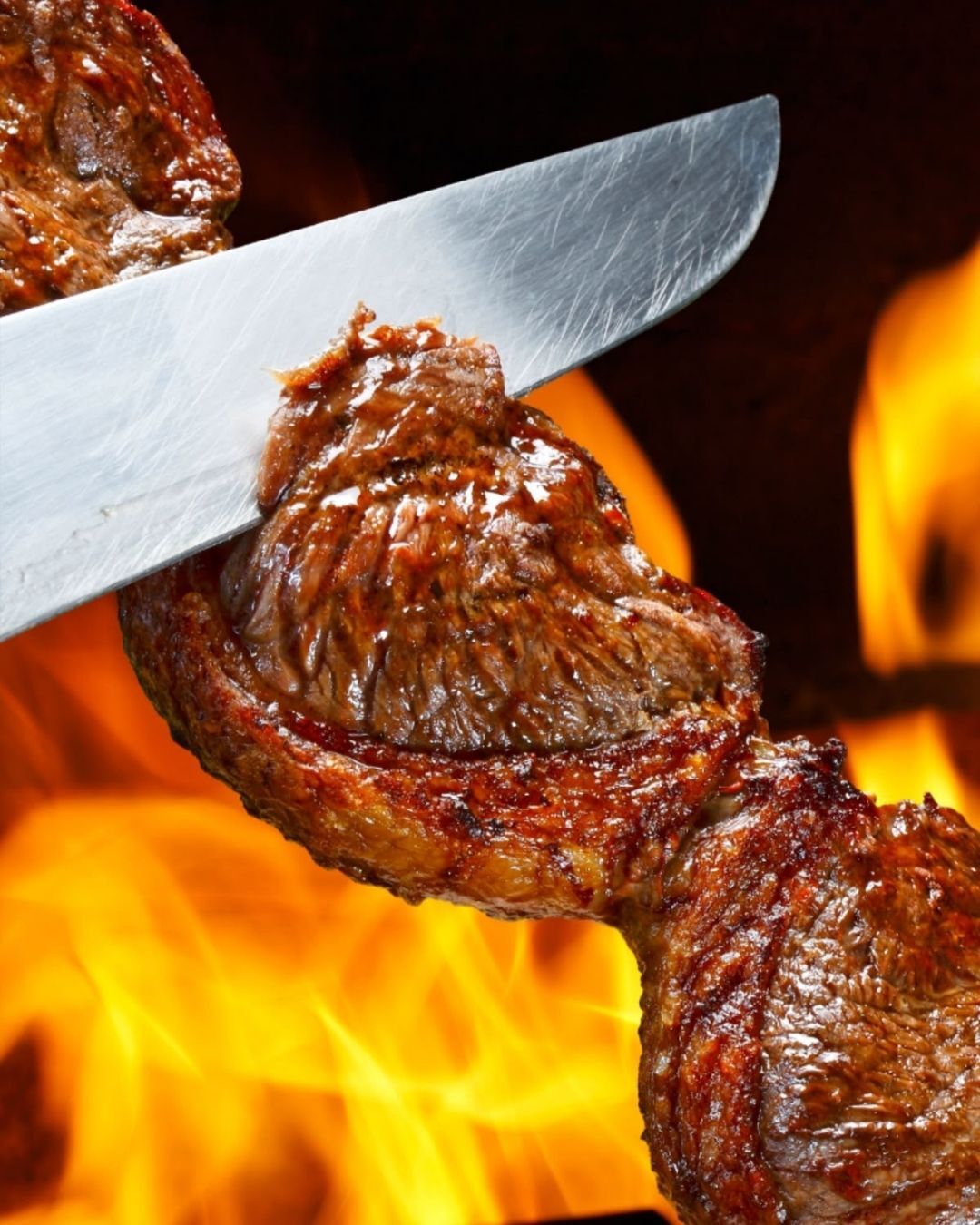 Тайская ярмарка — уличная еда и торговые ряды в Bang Tao, пятница и воскресенье 18:00–23:00