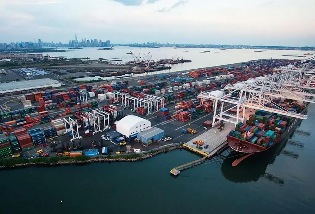 Advance Your CDL-A Career in Philadelphia!