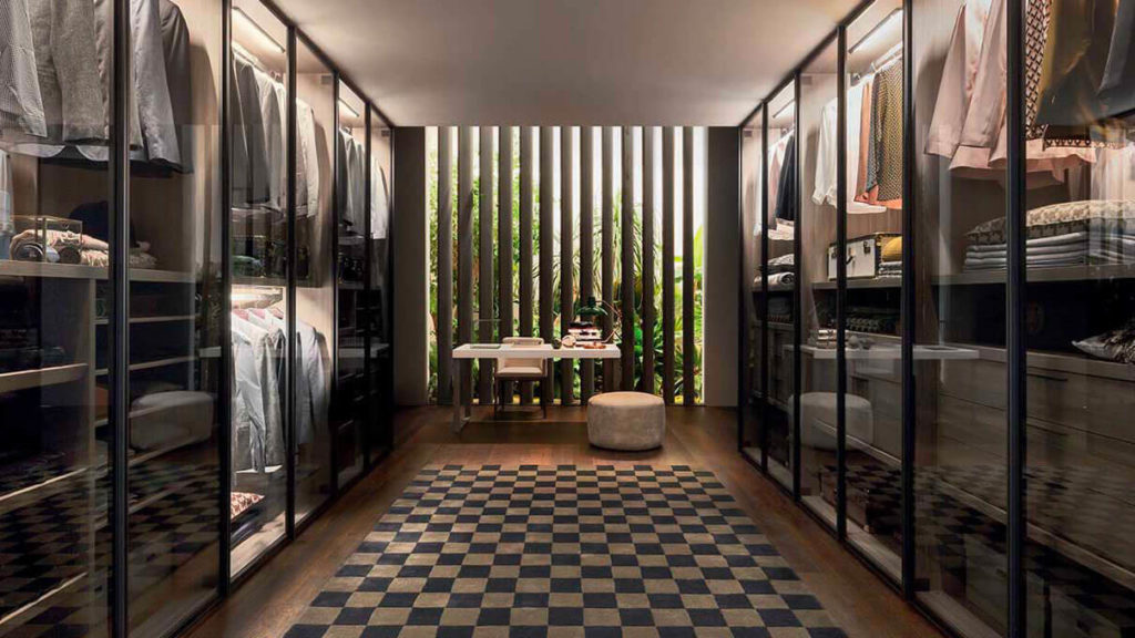 шкафы с распашными дверями