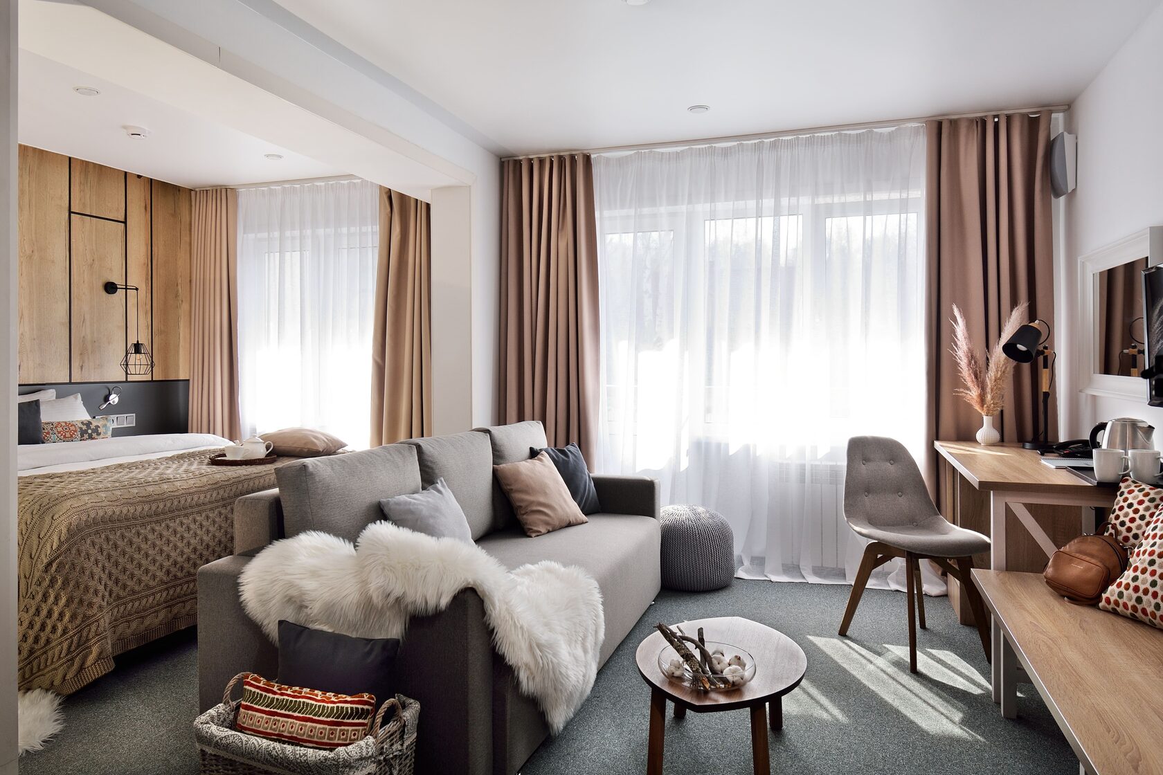 interer-sobolinka-park-otel-nomer-prikrovatnaya-zona