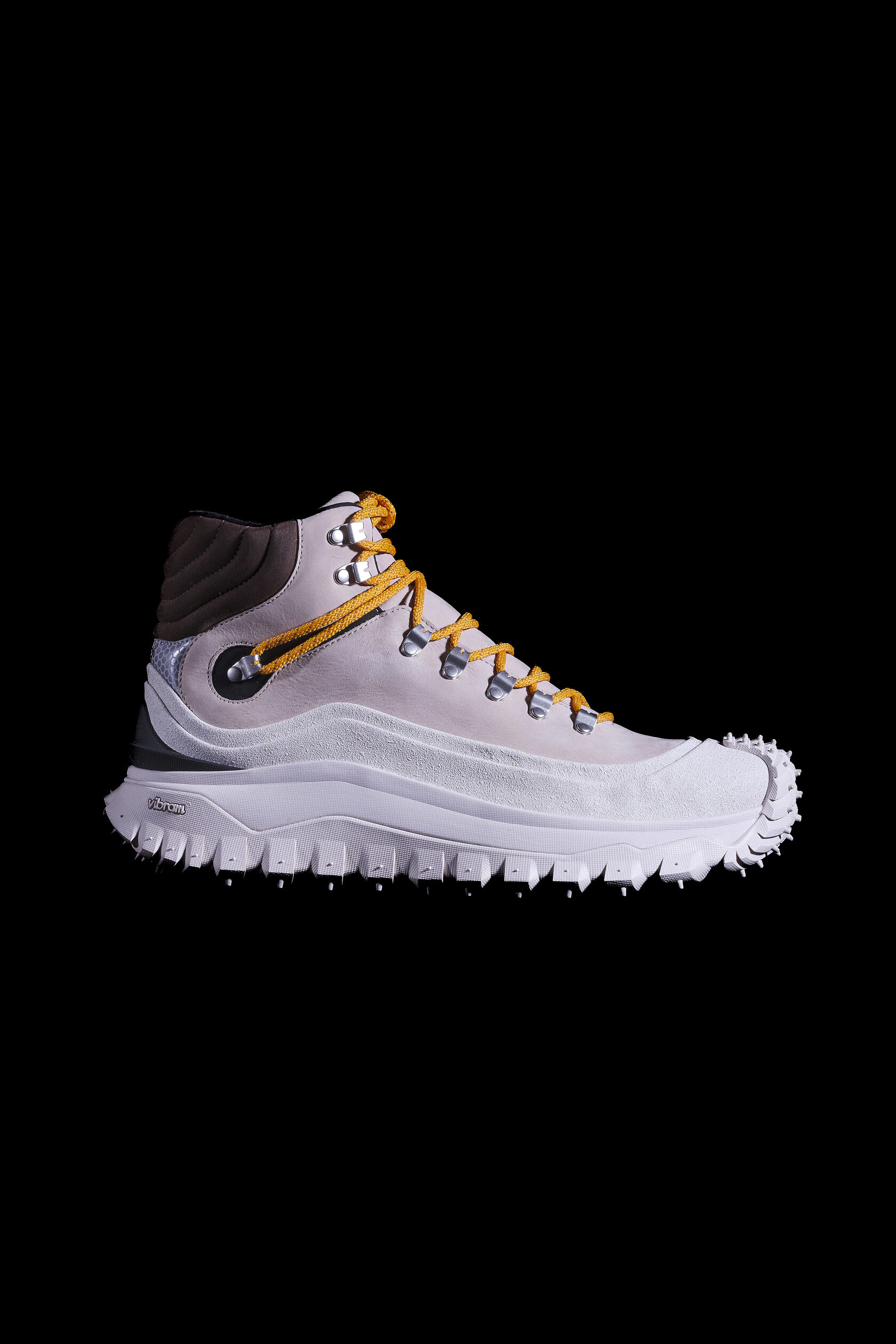 THM MACROSHOTS N44 [MONCLER TrailGrip GTX High-Top]