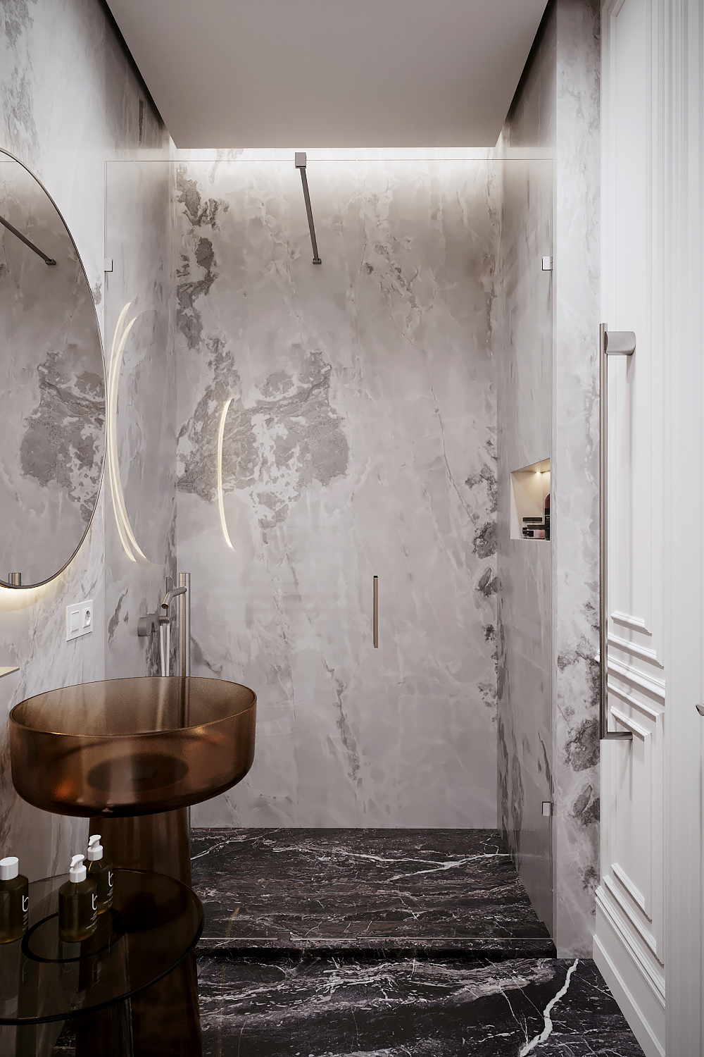 This compact 80 m² apartment is located in a building on the waterfront in the historic center of Moscow