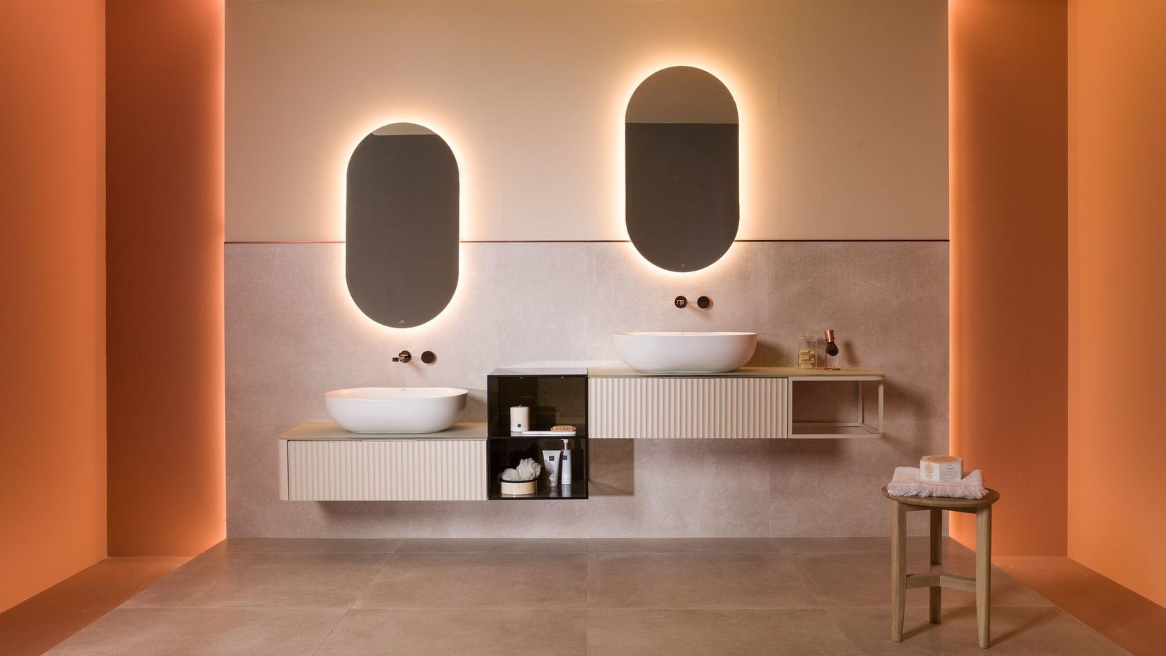 Дизайнерская мебель в ванную комнату