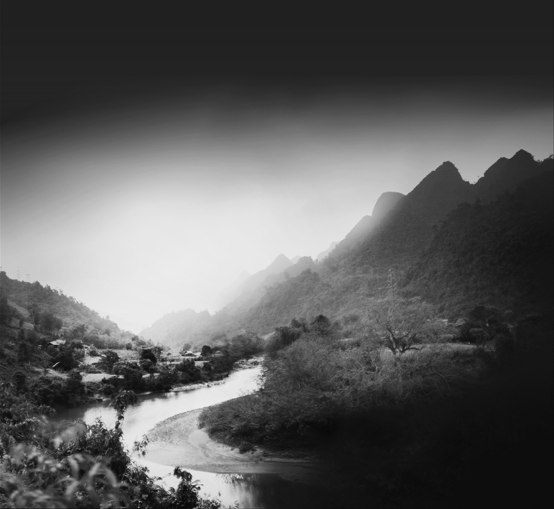 A mountain village near the riverbed. Hà Giang. Lo river