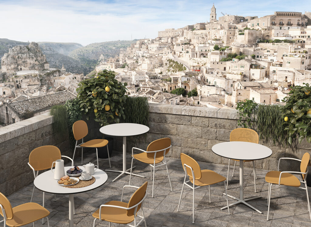 Infiniti Outdoor Furniture